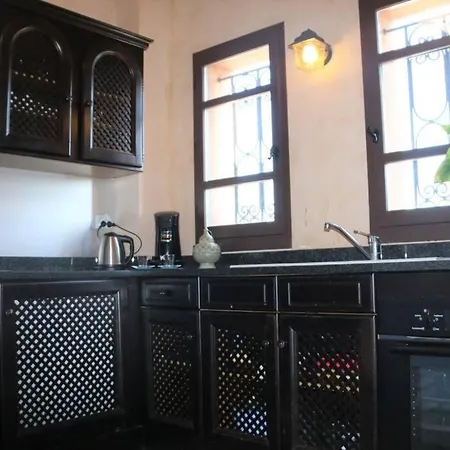 Zagora, 8 Au Village Naturiste Couple Only Marockansk riad 3*